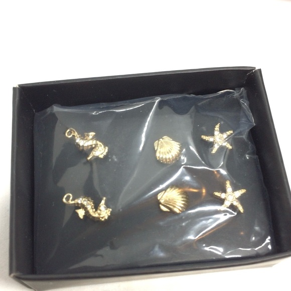 3/$30 VINTAGE 80S AVON SHIMMERING STARFISH EARRING TRIO SET 3 SEAHORSE CLAMSHELL - Picture 4 of 6